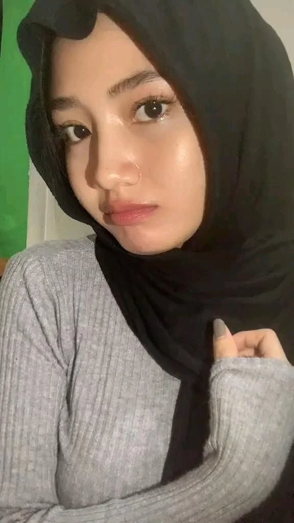 Yang Viral Indonesia Tatapan Membara, Hasrat Tak Terbendung Janda Top Global Hijab Cantik Viral